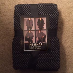 Black and grey fashion wrap